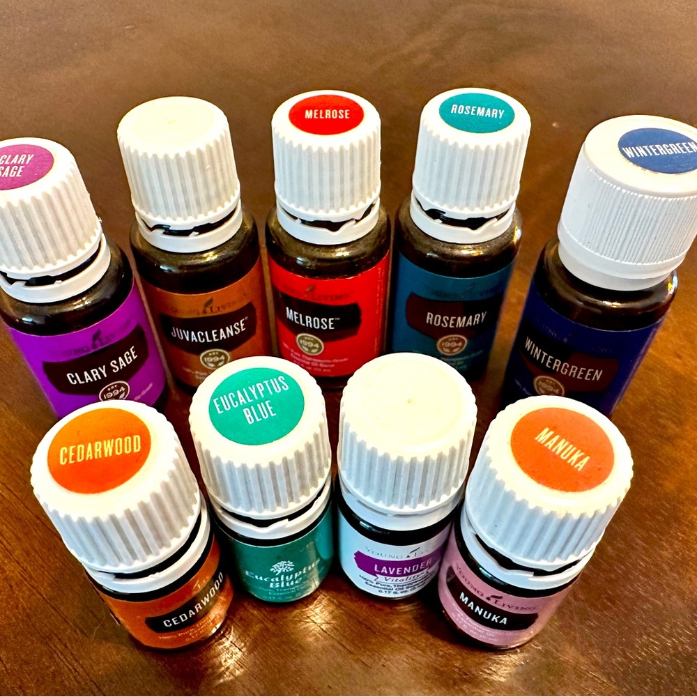 Young Living- 100% pure therapeutic grade essential oil blend 🌱